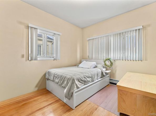 119-20 9th Avenue, College Point NY 11356