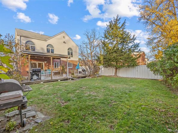 119-20 9th Avenue, College Point NY 11356