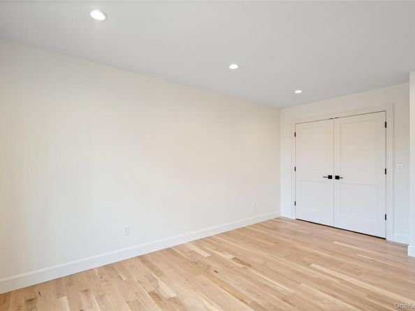 81 Bayview Avenue, Massapequa NY 11758