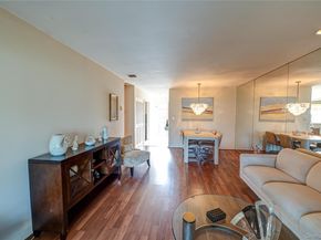 118 Harbor S, Amityville NY 11701