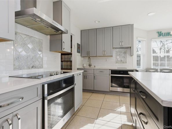 1762 Esposito Court, East Meadow NY 11554