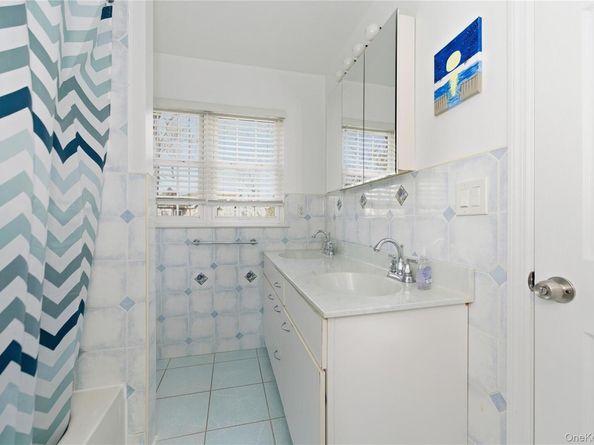 1762 Esposito Court, East Meadow NY 11554