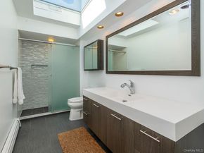 127 Cow Neck Road, Port Washington NY 11050