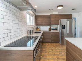 127 Cow Neck Road, Port Washington NY 11050