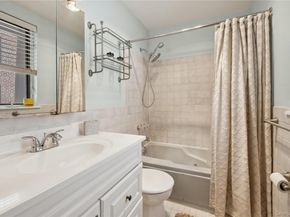 425 Shore Rd 2B, Long Beach NY 11561