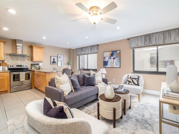 425 Shore Rd 2B, Long Beach NY 11561