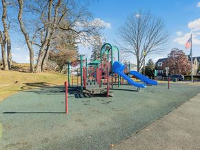 9 Lyons Place, New Rochelle NY 10801