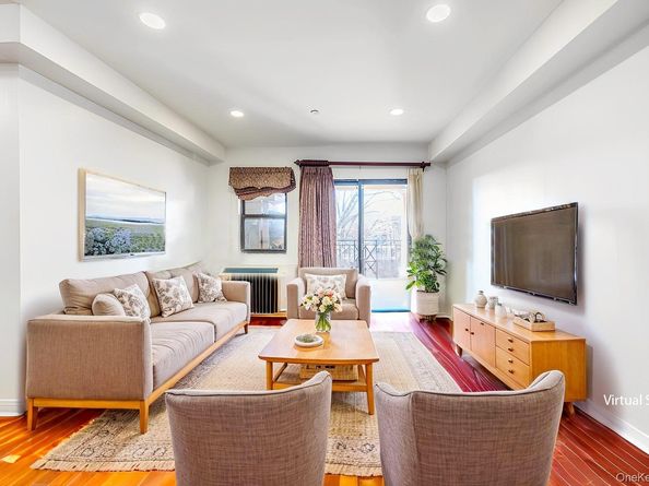 71-19 162nd Street 3D, Flushing NY 11365