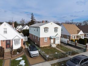 22731 111th Avenue, Queens Village NY 11429