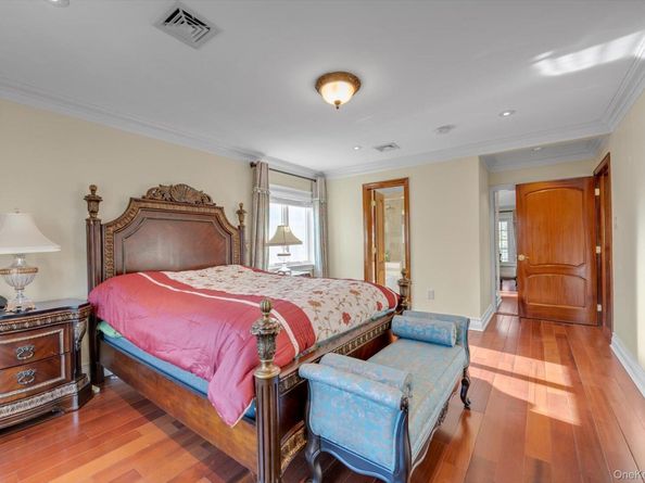 69-68 229th Street, Bayside NY 11364