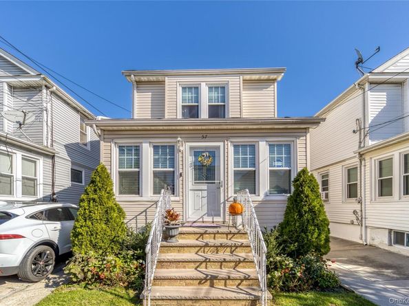 92-57 246th Street, Floral Park NY 11001