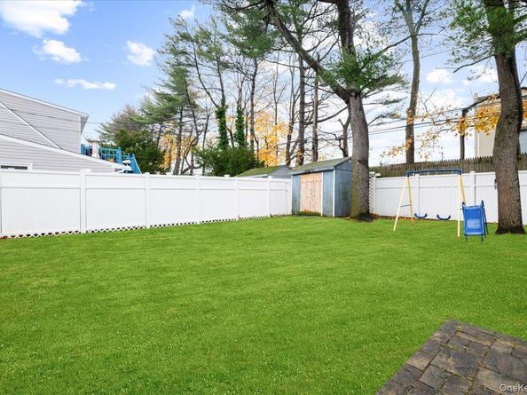 670 Mason Street, Westbury NY 11590