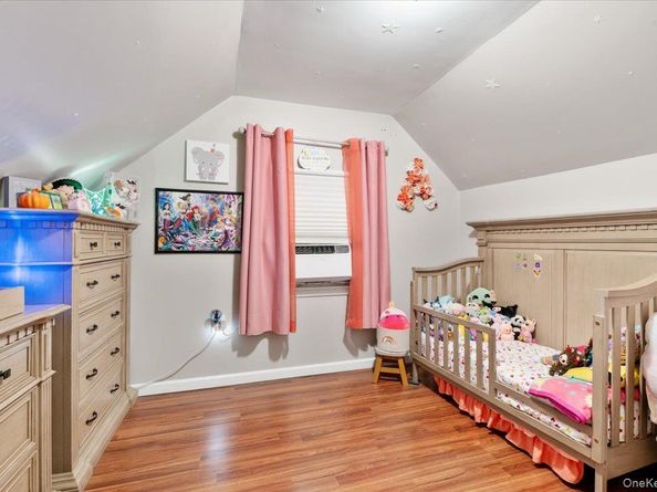 670 Mason Street, Westbury NY 11590