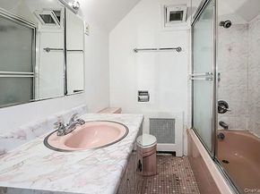 665 FOCH Boulevard, Williston Park NY 11596