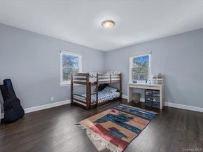 16 Wooleys Lane, Great Neck NY 11023