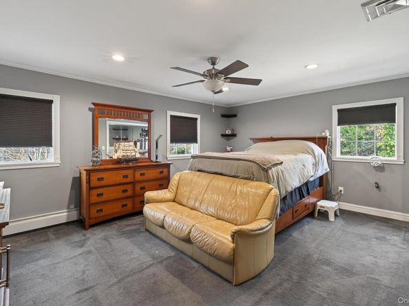 110 Florida Avenue, Commack NY 11725