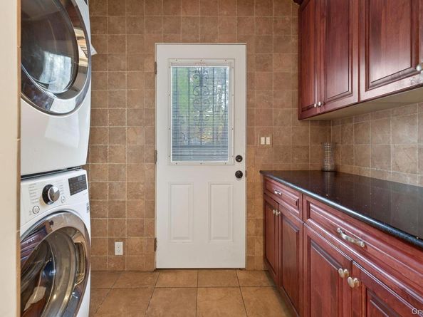 110 Florida Avenue, Commack NY 11725