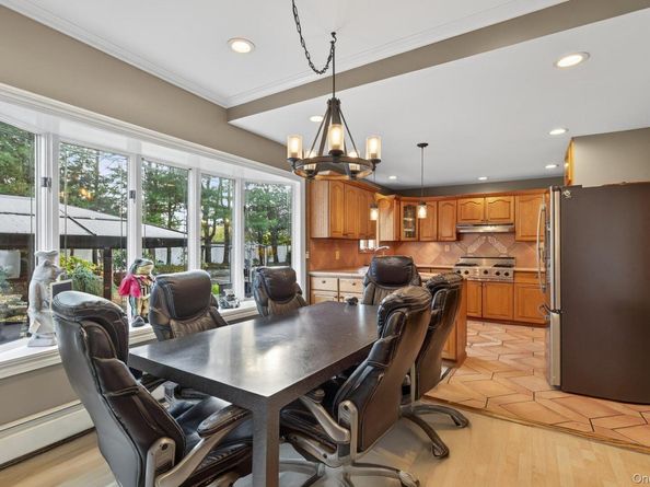 110 Florida Avenue, Commack NY 11725