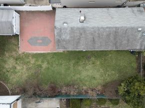 7025 71st Place, Glendale NY 11385