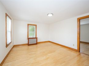 27 New Street, Eastchester NY 10709