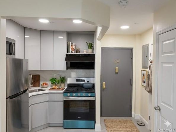 4135 67th Street 6C, Woodside NY 11377