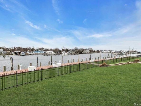123 Jackie Court, Patchogue NY 11772