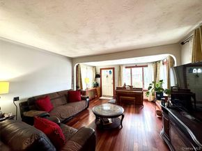 88-30 215th Place, Queens Village NY 11427