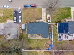 35 W 13th Street, Deer Park NY 11729