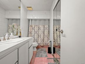 35 W 13th Street, Deer Park NY 11729