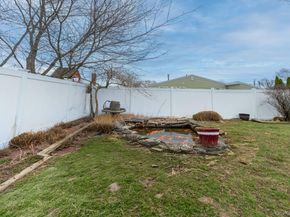 35 W 13th Street, Deer Park NY 11729