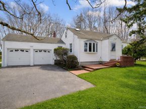 281 Woodacres Road, East Patchogue NY 11772