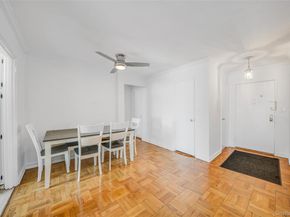 60 Hempstead Avenue 1O, Lynbrook NY 11563