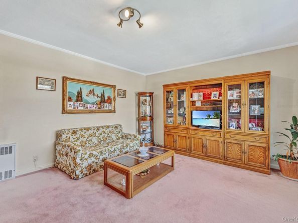 56-27B Utopia Parkway 1014, Fresh Meadows NY 11365