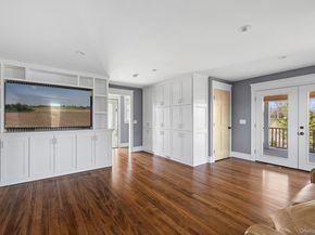 178 Main Road, Riverhead NY 11901