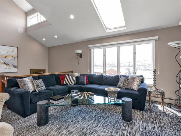 390 Silver Lane, Oceanside NY 11572