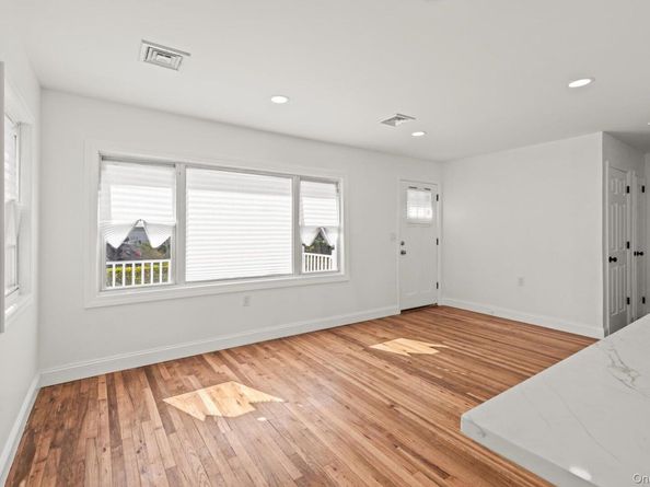 1 Atna Drive, Amityville NY 11701