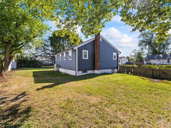 1 Atna Drive, Amityville NY 11701