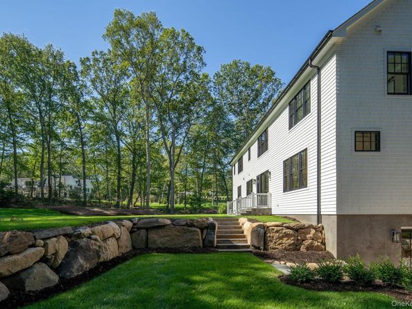 64 Saw Mill Road, Cold Spring Harbor NY 11724