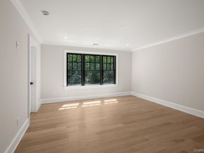 64 Saw Mill Road, Cold Spring Harbor NY 11724
