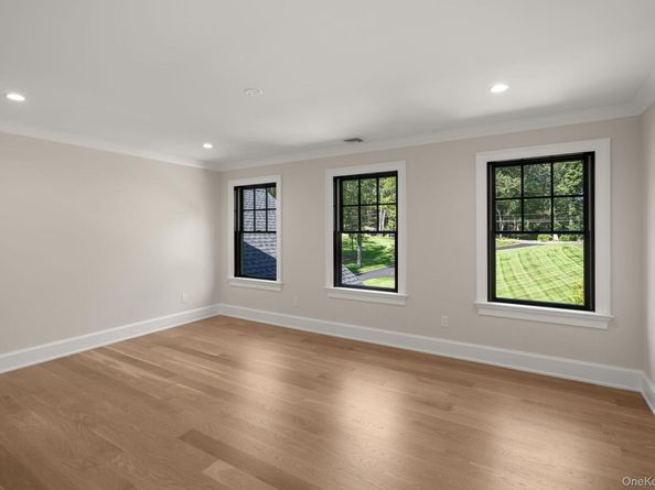 64 Saw Mill Road, Cold Spring Harbor NY 11724