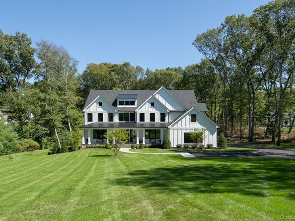 64 Saw Mill Road, Cold Spring Harbor NY 11724