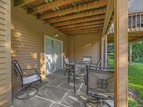 172 Ridgeview Lane, Yorktown Heights NY 10598