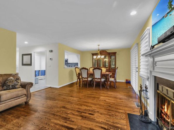 172 Ridgeview Lane, Yorktown Heights NY 10598