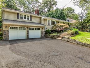 31 Mill Dam Road, Smithtown NY 11787