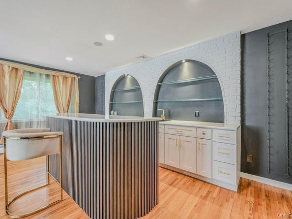 61 Seward Drive, Dix Hills NY 11746