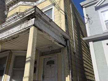 3083 Heath Avenue