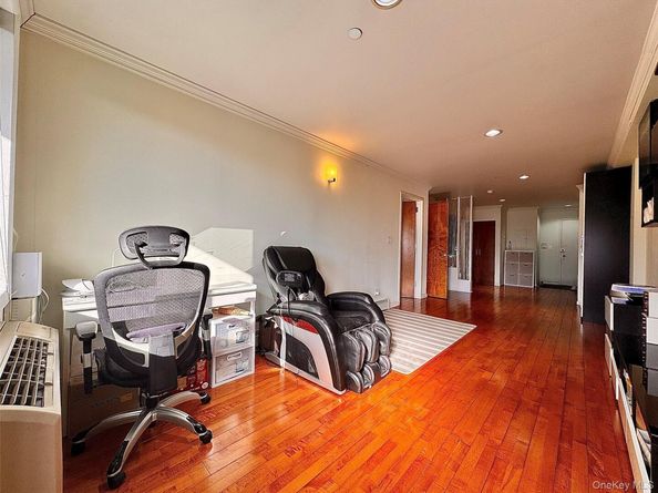 37-10 149th Place 3A, Flushing NY 11354