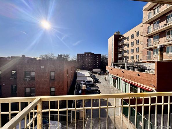 37-10 149th Place 3A, Flushing NY 11354