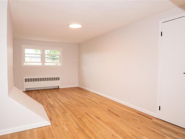 362 Violet Street, Massapequa Park NY 11762