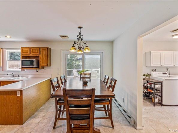 3 Massey Court, Huntington NY 11743